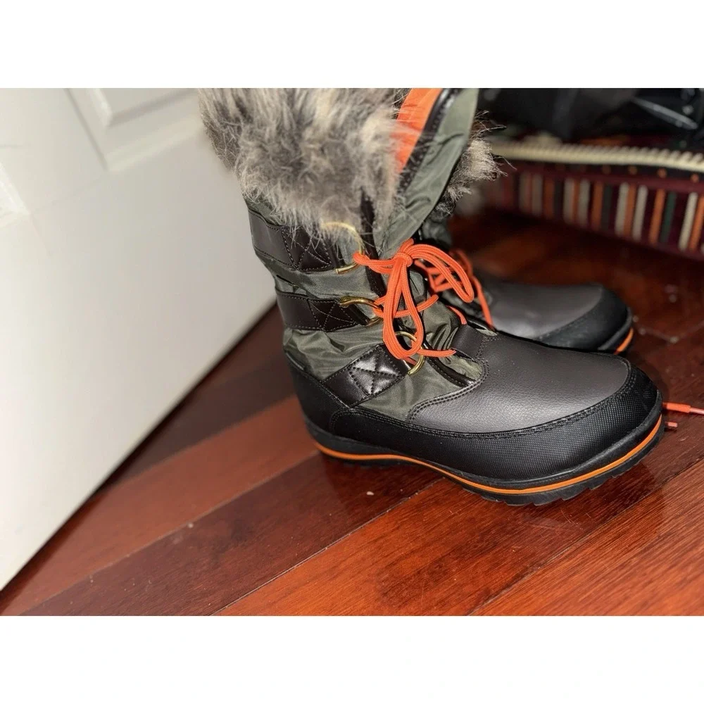 Lugz Tundra Water resistant Winter Chukka Boots Black/ Olive Green Women's sz 7